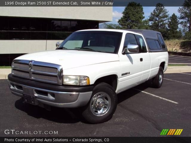 1996 Dodge Ram 2500 ST Extended Cab in Stone White