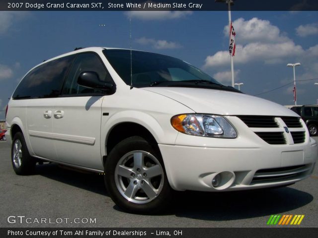 2007 Dodge Grand Caravan SXT in Stone White