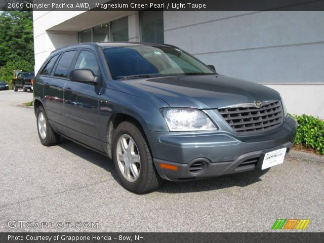 2006 Chrysler Pacifica AWD in Magnesium Green Pearl