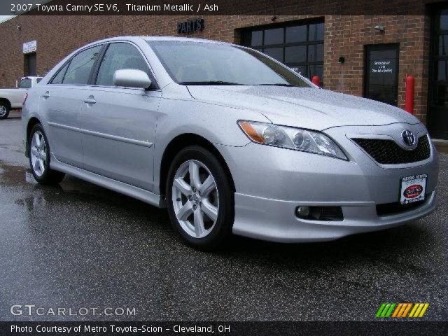 2007 Toyota Camry SE V6 in Titanium Metallic