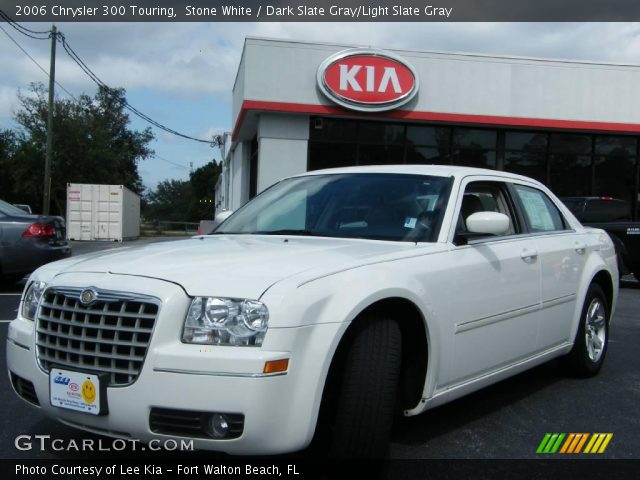 2006 Chrysler 300 Touring in Stone White