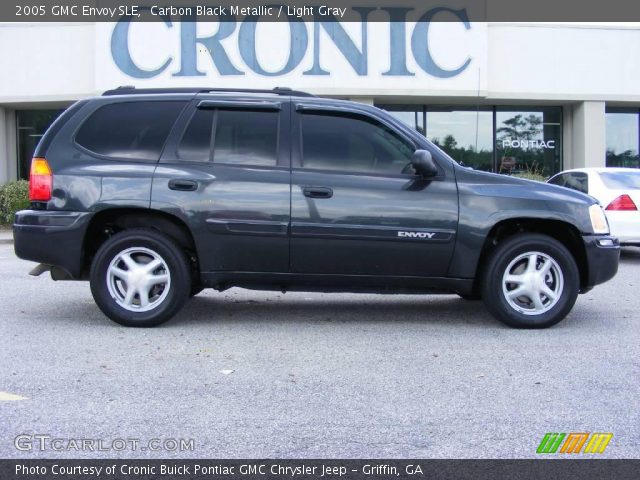 2005 GMC Envoy SLE in Carbon Black Metallic