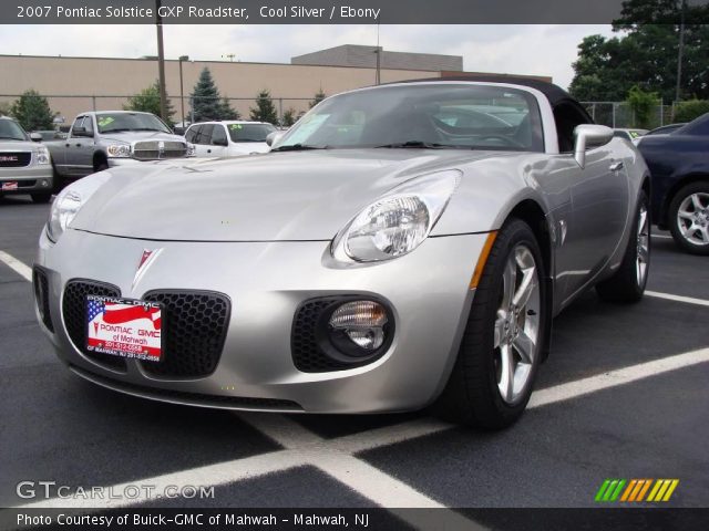 2007 Pontiac Solstice GXP Roadster in Cool Silver
