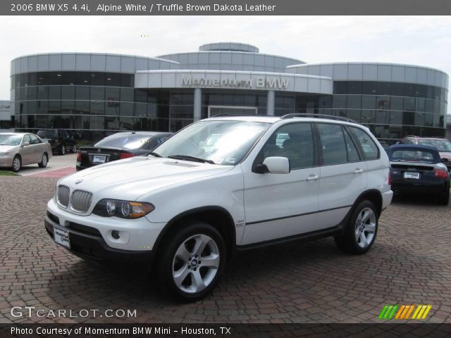 2006 BMW X5 4.4i in Alpine White