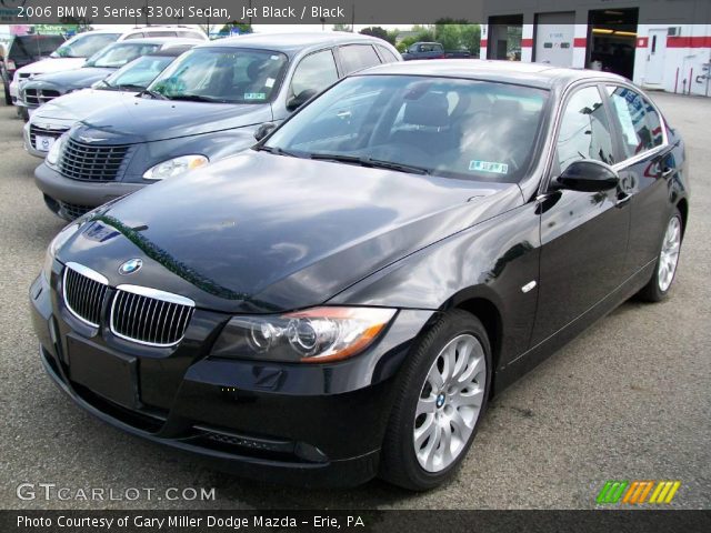 2006 BMW 3 Series 330xi Sedan in Jet Black