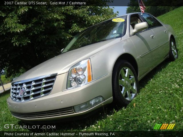 2007 Cadillac DTS Sedan in Gold Mist