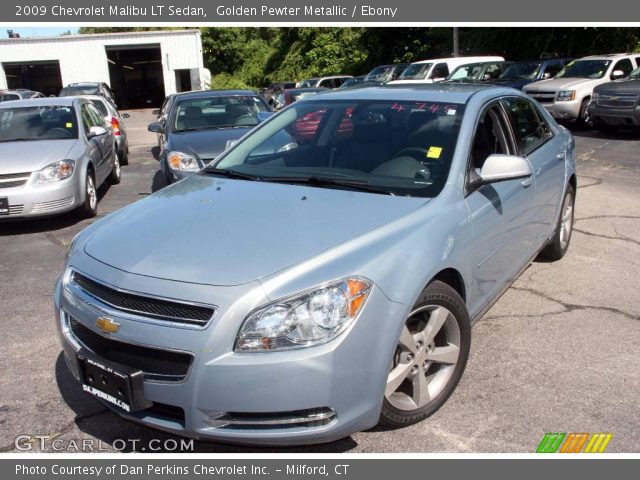 2009 Chevrolet Malibu LT Sedan in Golden Pewter Metallic