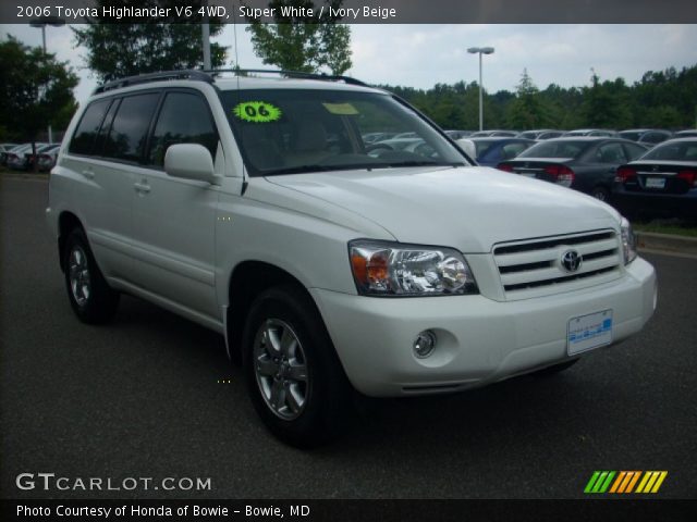 2006 Toyota Highlander V6 4WD in Super White