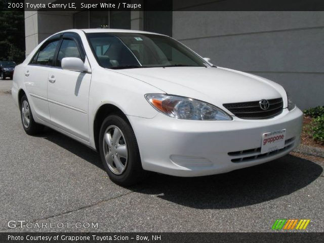 2003 Toyota Camry LE in Super White