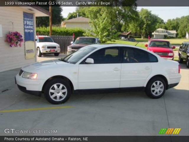 1999 Volkswagen Passat GLS V6 Sedan in Candy White