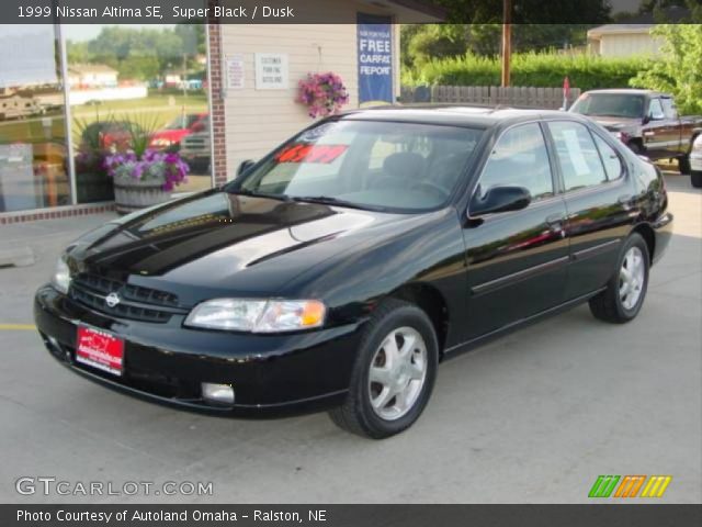 1999 Nissan Altima SE in Super Black