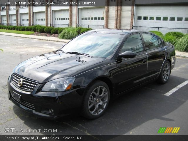 2005 Nissan Altima 3.5 SE-R in Super Black