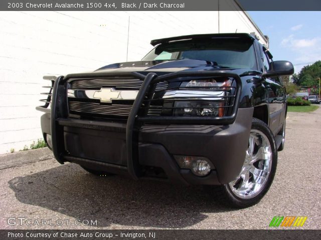 2003 Chevrolet Avalanche 1500 4x4 in Black