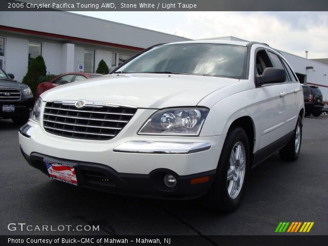 2006 Chrysler Pacifica Touring AWD in Stone White