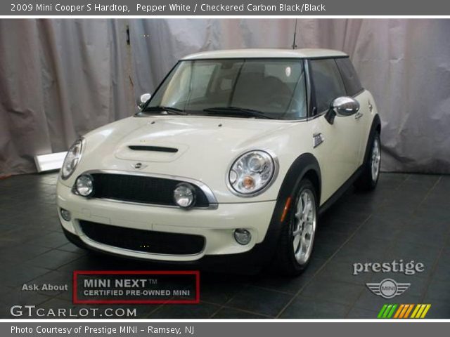 2009 Mini Cooper S Hardtop in Pepper White