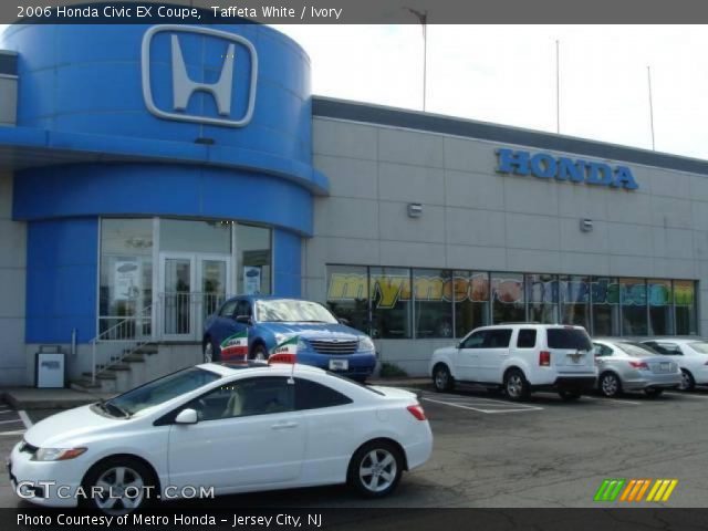 2006 Honda Civic EX Coupe in Taffeta White