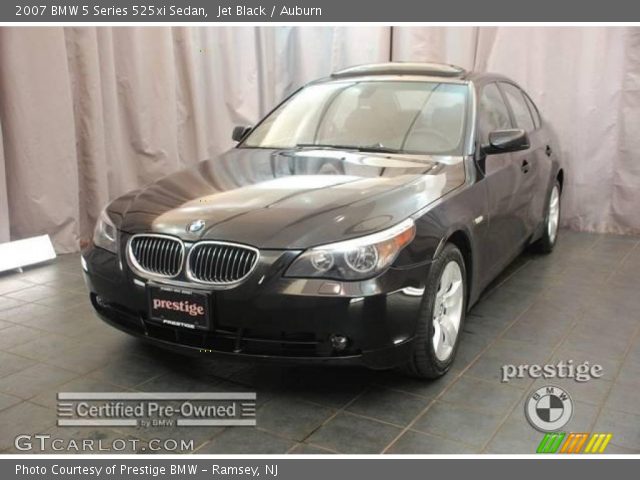 2007 BMW 5 Series 525xi Sedan in Jet Black