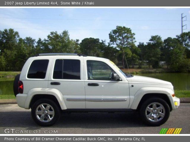 2007 Jeep Liberty Limited 4x4 in Stone White