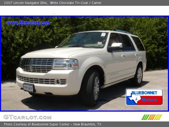 2007 Lincoln Navigator Elite in White Chocolate Tri-Coat