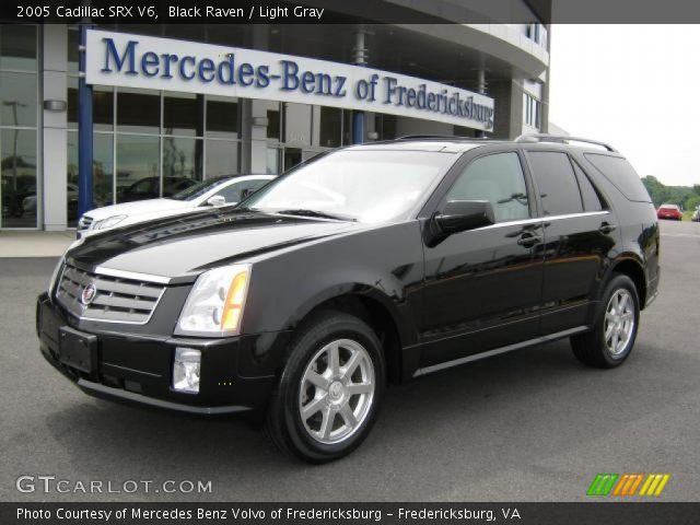 2005 Cadillac SRX V6 in Black Raven