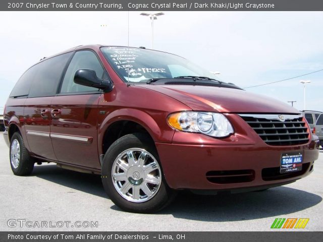 2007 Chrysler Town & Country Touring in Cognac Crystal Pearl