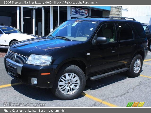 2006 Mercury Mariner Luxury 4WD in Black