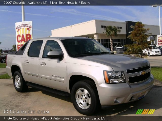 2007 Chevrolet Avalanche LT in Silver Birch Metallic