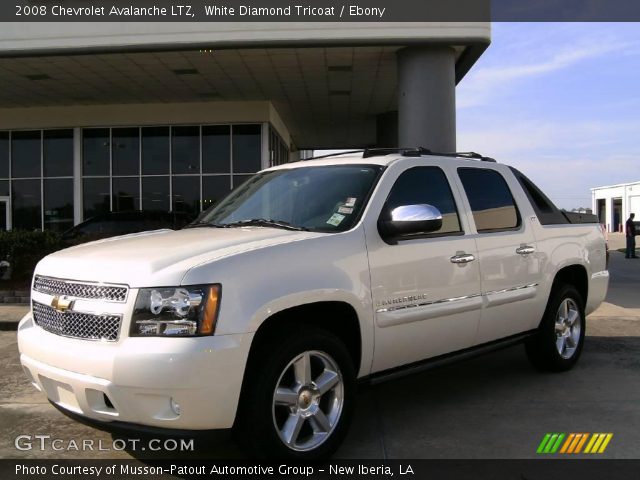 2008 Chevrolet Avalanche LTZ in White Diamond Tricoat