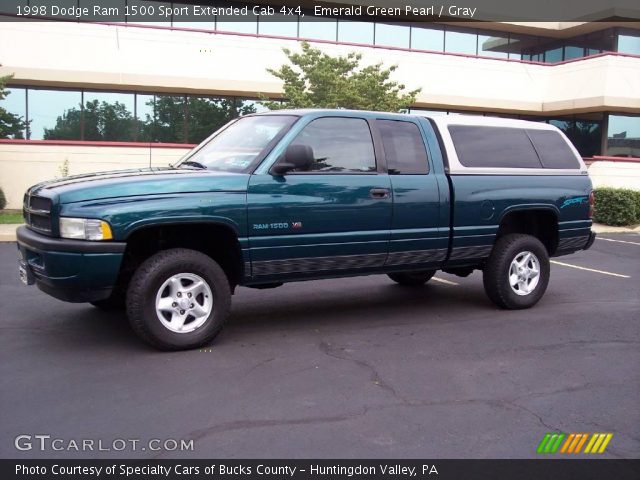1998 Dodge Ram 1500 Sport Extended Cab 4x4 in Emerald Green Pearl