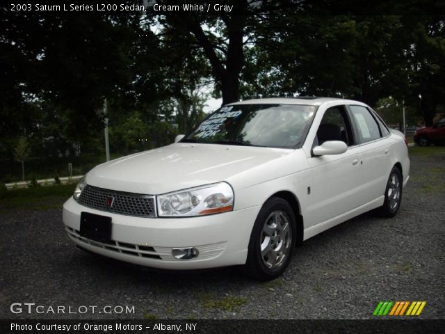 2003 Saturn L Series L200 Sedan in Cream White