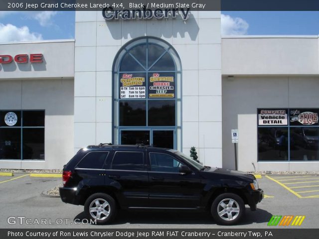 2006 Jeep Grand Cherokee Laredo 4x4 in Black