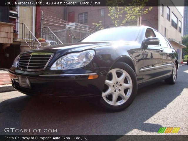 2005 Mercedes-Benz S 430 4Matic Sedan in Black