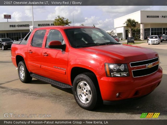 2007 Chevrolet Avalanche LT in Victory Red