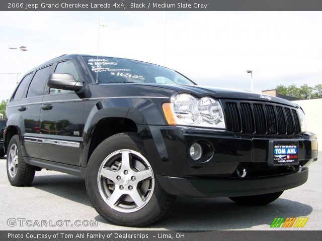 2006 Jeep Grand Cherokee Laredo 4x4 in Black