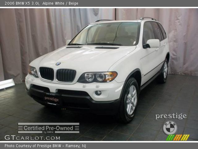 2006 BMW X5 3.0i in Alpine White