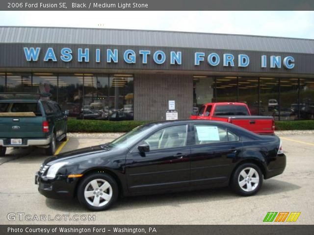 2006 Ford Fusion SE in Black