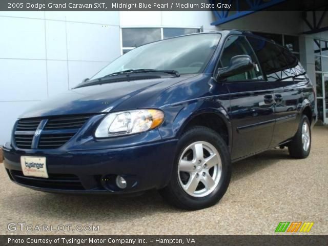 2005 Dodge Grand Caravan SXT in Midnight Blue Pearl