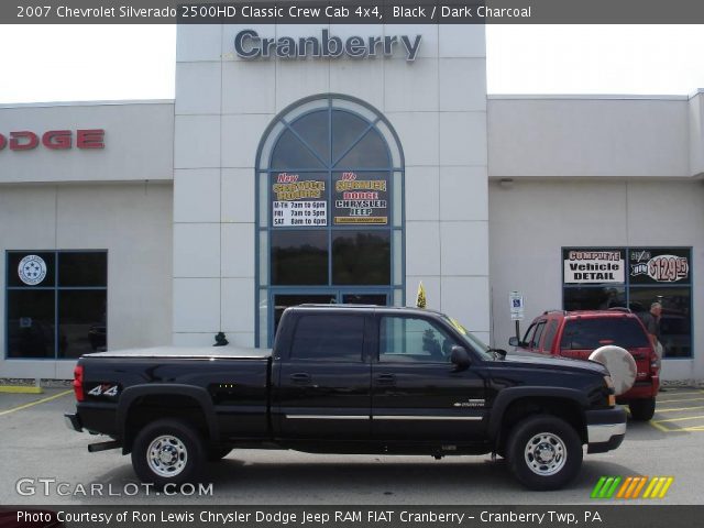 2007 Chevrolet Silverado 2500HD Classic Crew Cab 4x4 in Black