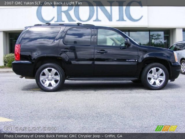 2007 GMC Yukon SLT in Onyx Black