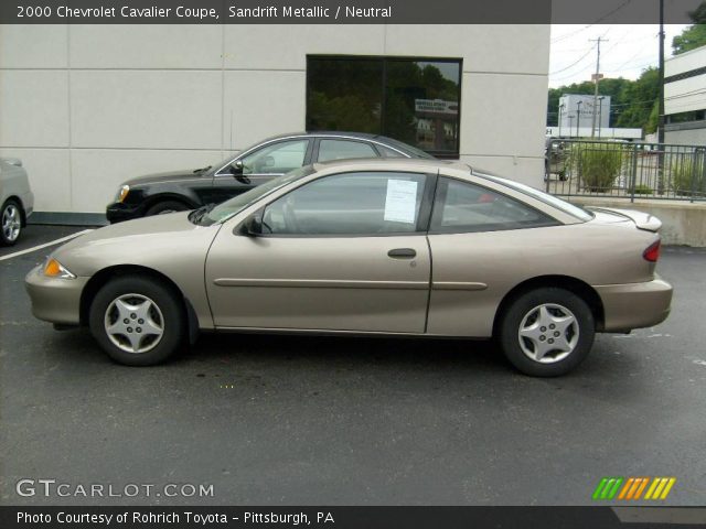 2000 Chevrolet Cavalier Coupe in Sandrift Metallic