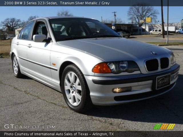 2000 BMW 3 Series 323i Sedan in Titanium Silver Metallic