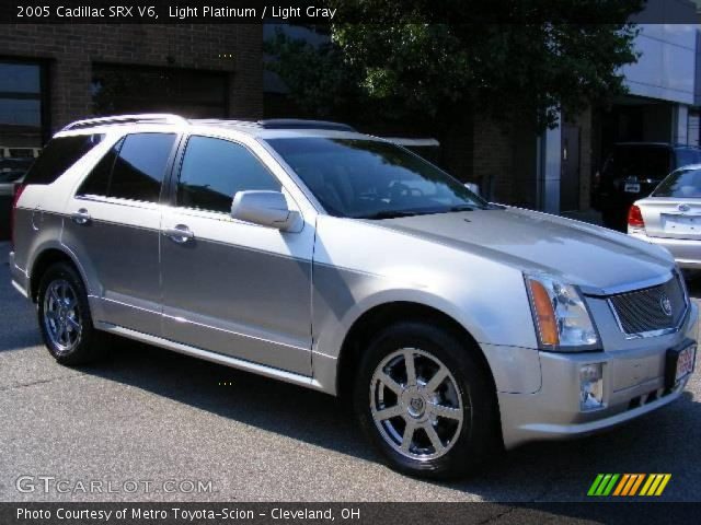 2005 Cadillac SRX V6 in Light Platinum