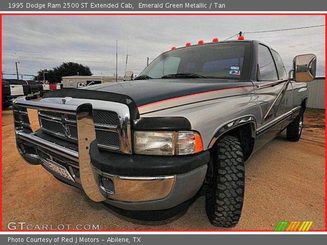 1995 Dodge Ram 2500 ST Extended Cab in Emerald Green Metallic