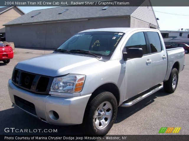 2004 Nissan Titan XE Crew Cab 4x4 in Radiant Silver