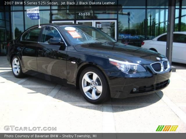 2007 BMW 5 Series 525i Sedan in Jet Black