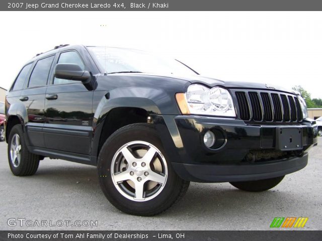 2007 Jeep Grand Cherokee Laredo 4x4 in Black