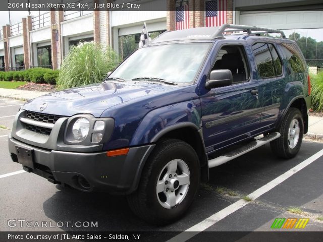 2004 Nissan Xterra XE 4x4 in Just Blue
