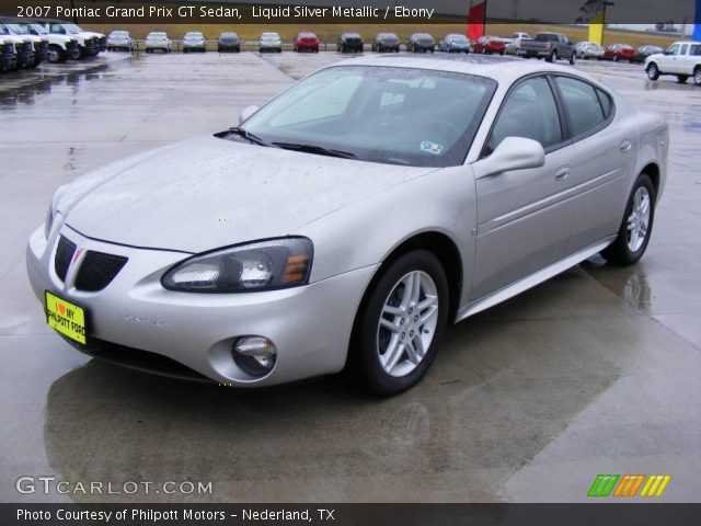 2007 Pontiac Grand Prix GT Sedan in Liquid Silver Metallic