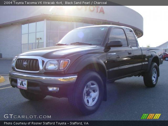 2004 Toyota Tacoma V6 Xtracab 4x4 in Black Sand Pearl