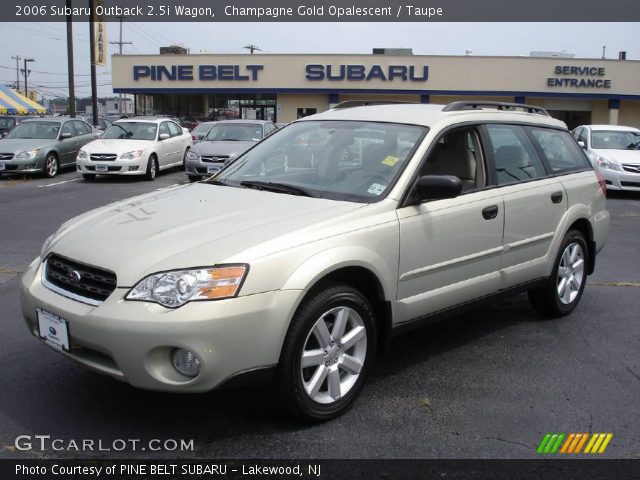 2006 Subaru Outback 2.5i Wagon in Champagne Gold Opalescent